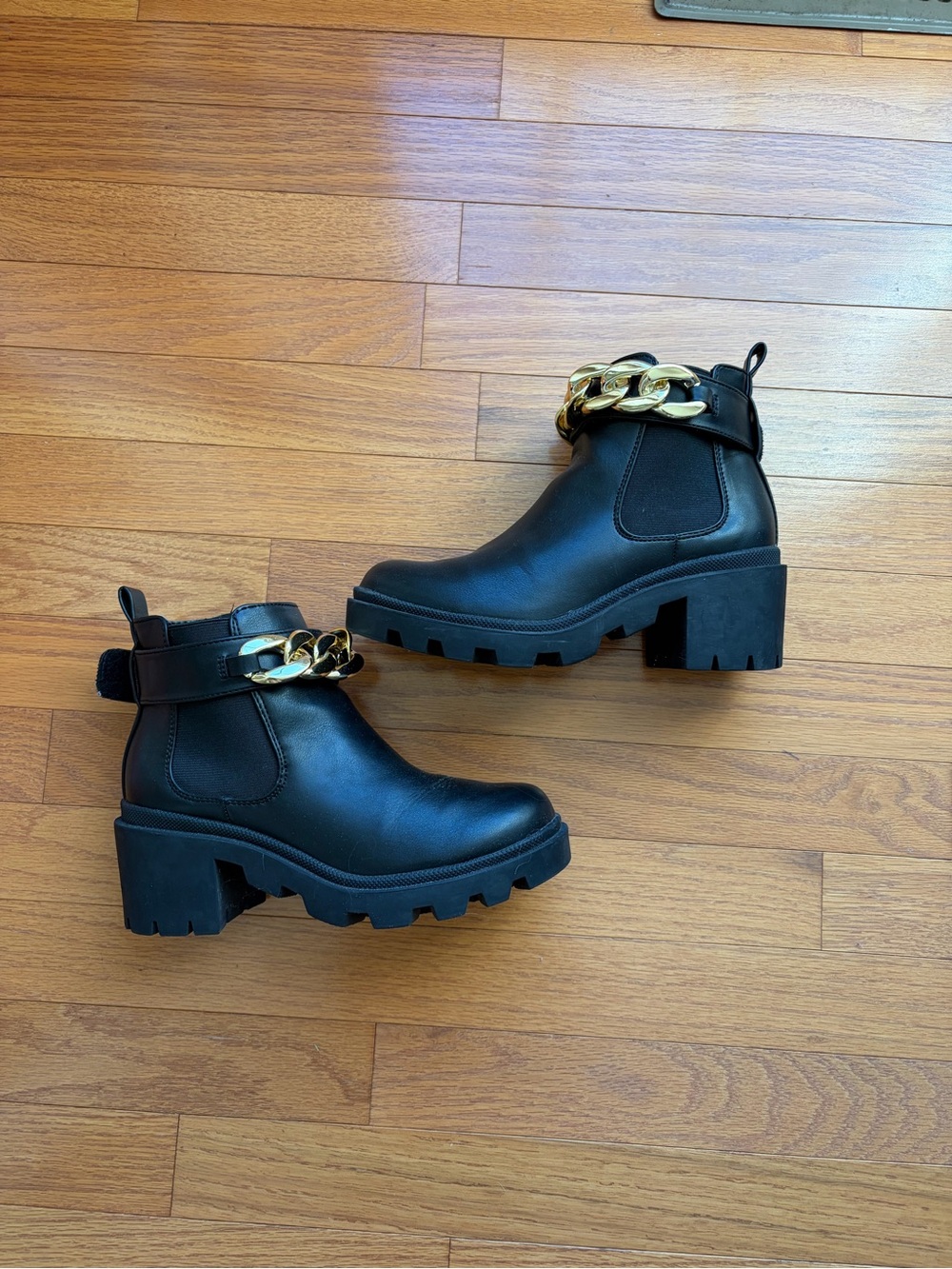 Black Platform Ankle Chelsea Boots with Gold Chain Accent - Picture 3 of 5